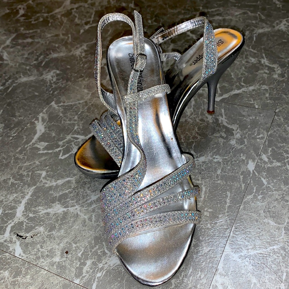 Silver Slipper size 9 silver sparkly heels! Worn once!